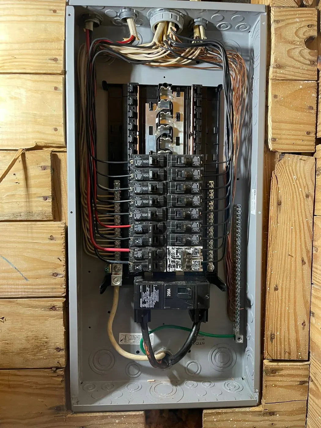 New 200 amp electrical panel installation in Houma Louisiana